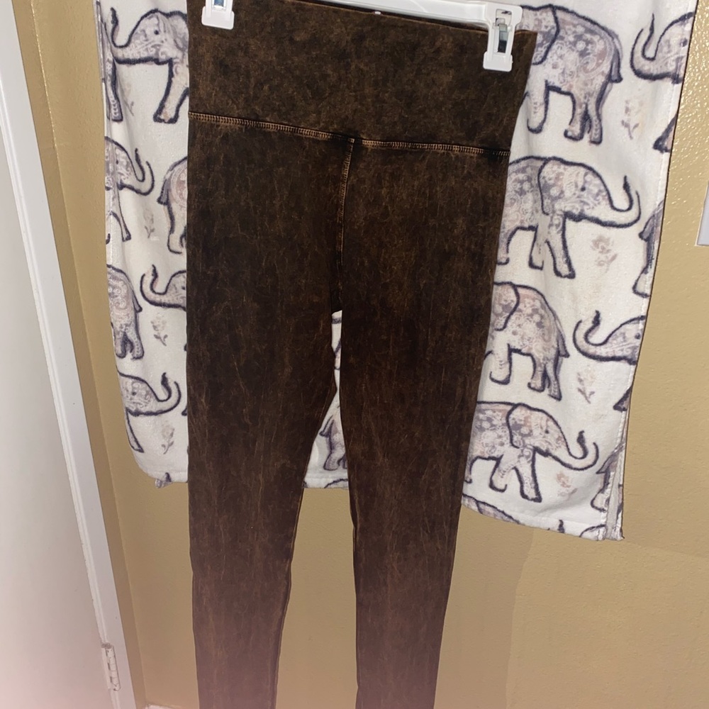 Brown mineral wash leggings
